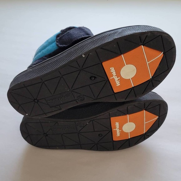 Oomphies Little Boy High Top Sneakers with Hoop and Loop Closure - Picture 8 of 10